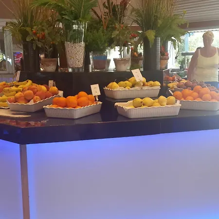 Hotell Family Life Pascha Bay 3*