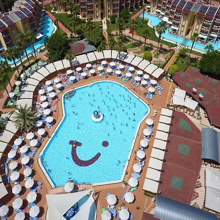 Family Life Pascha Bay Hotell 3*